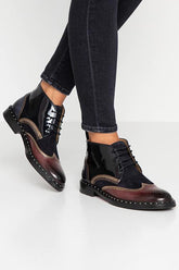 Flache Pumps mit Farbblock-Schnürung